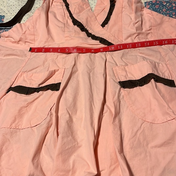 kitsch n Glam Apron Pink - Picture 9 of 11